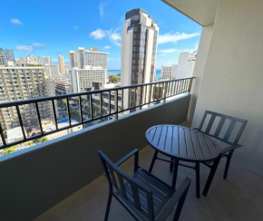 Royal Kuhio 1706 - Spacious Studio with Stunning Diamond Head City Views in the Heart of Waikiki!